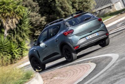 Dacia Sandero Stepway test su strada