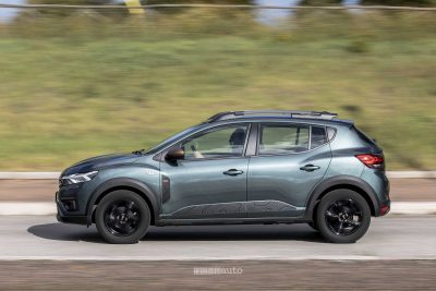 Dacia Sandero Stepway test su strada