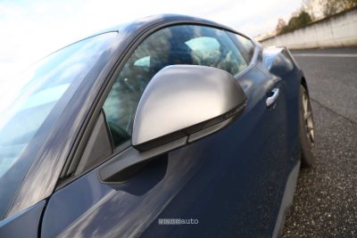 Ford Mustang Dark Horse specchietto laterale
