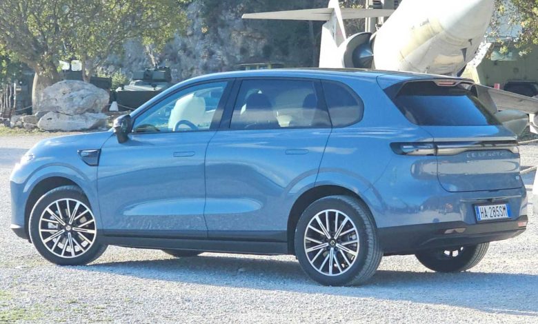 Leapmotor B10 posteriore 3/4