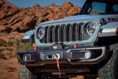 Nuova Jeep Wrangler Rubicon 2026 verricello paraurti anteriore