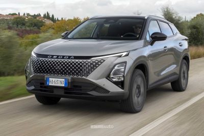 Omoda 5 SHS-H su strada