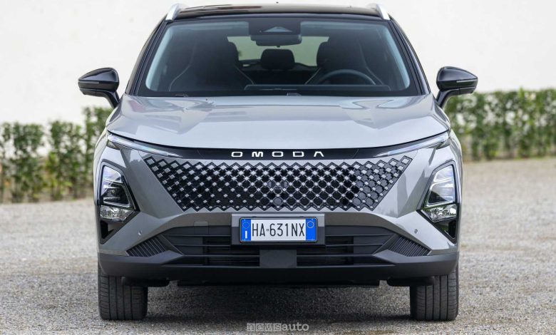 Omoda 5 SHS-H frontale