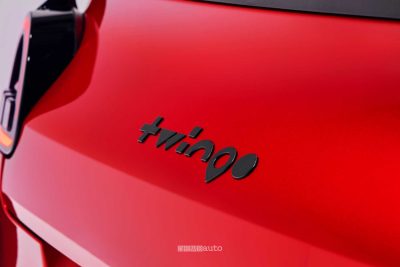 Renault Twingo E-Tech-Electric Techno Rouge Absolu logo Twingo