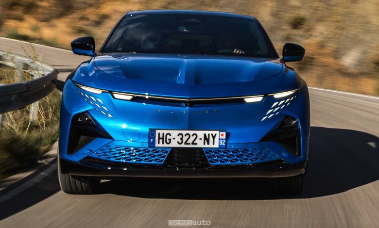 Alpine A390 GT su strada