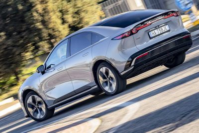 Mazda 6e test su strada