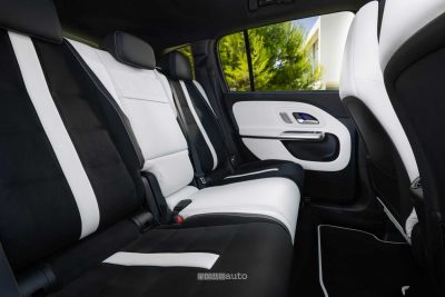 Nuova Mercedes GLB sedili posteriori