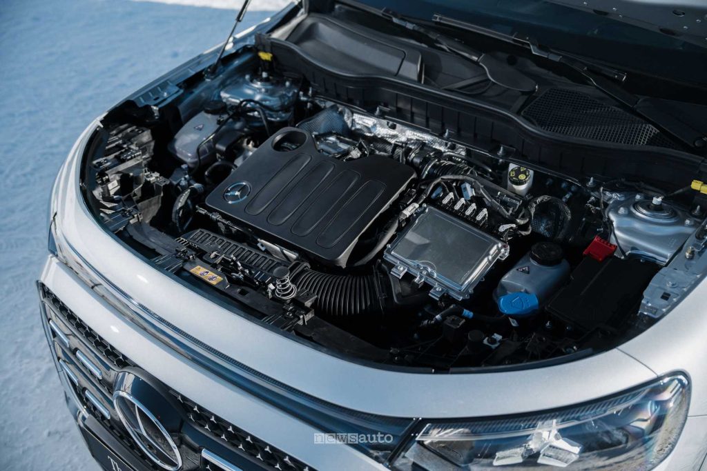 Nuova Mercedes GLB vano motore ibrido a 48 Volt