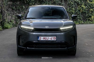 Toyota Urban Cruiser frontale, firma luminosa