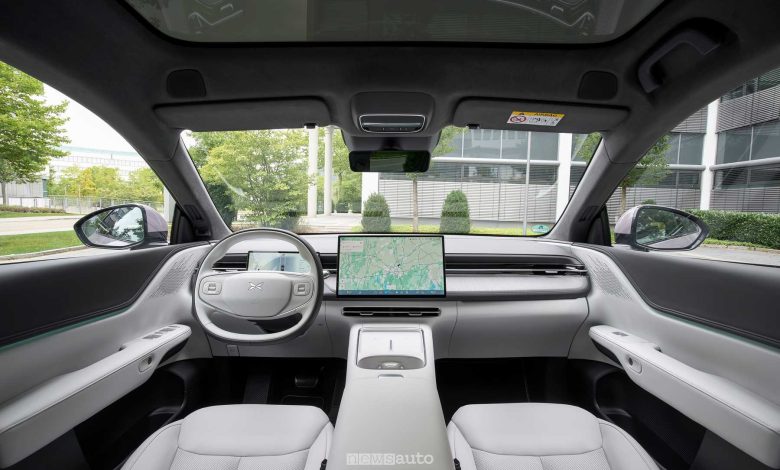 Xpeng G6 2026 plancia abitacolo