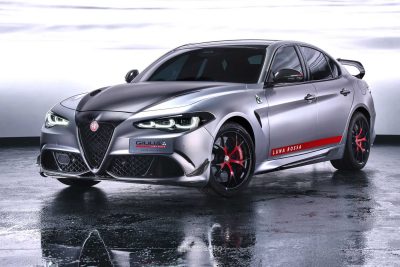 Alfa Romeo Giulia Quadrifoglio Luna Rossa
