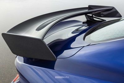 Ford Mustang Dark Horse SC Track Pack alettone in carbonio