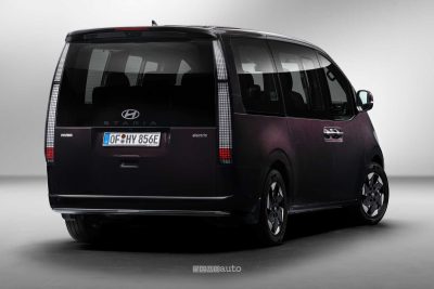 Hyundai Staria Electric posteriore 3/4