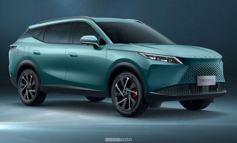 Omoda 7 SHS-P anteriore 3/4