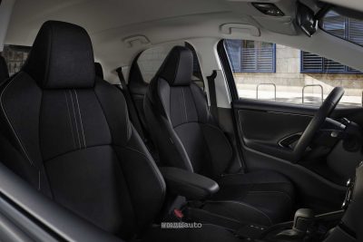 Toyota Yaris 2026 sedili abitacolo